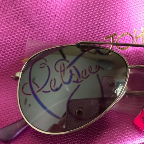 BETSEY JOHNSON Silver Signature UV Sunglasses 5 - Picture 2 of 6